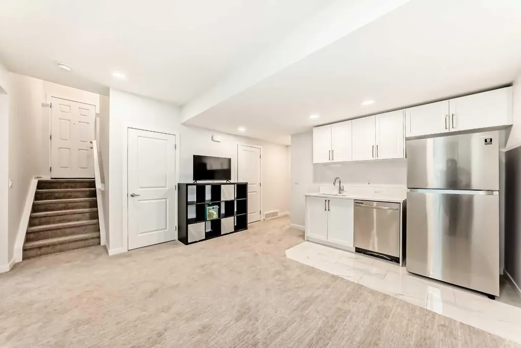 164 Magnolia Terrace SE Calgary AB T3M 3N2