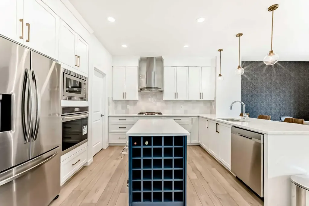 164 Magnolia Terrace SE Calgary AB T3M 3N2