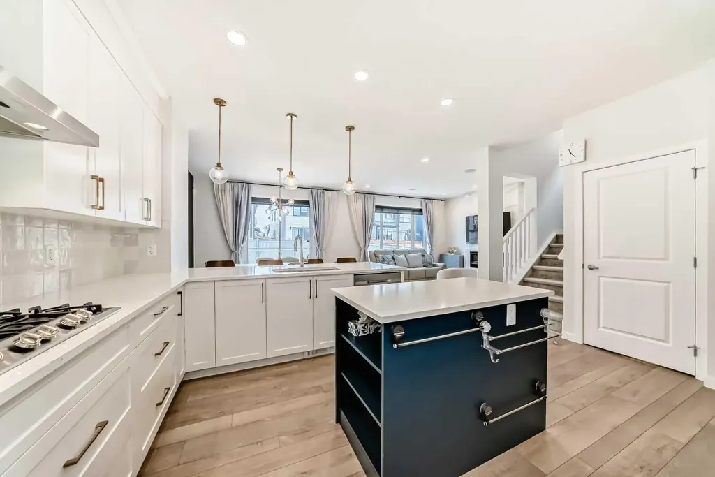 164 Magnolia Terrace SE Calgary AB T3M 3N2