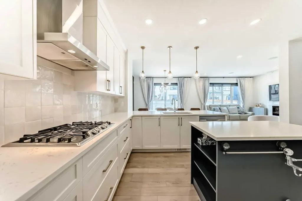 164 Magnolia Terrace SE Calgary AB T3M 3N2