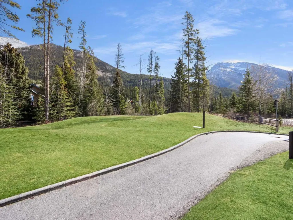 105 Stonecreek Road Canmore AB T1W3A9