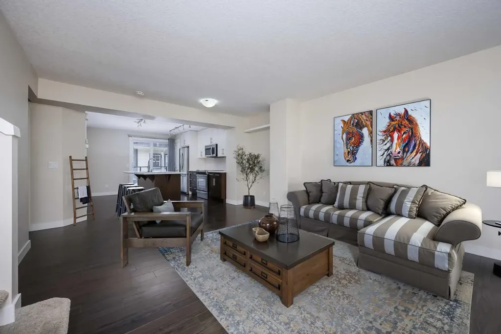 211 Mckenzie Towne Square SE Calgary AB T2Z 1E2