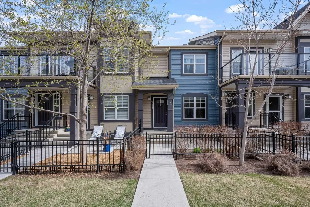 211 Mckenzie Towne Square SE Calgary AB T2Z 1E2