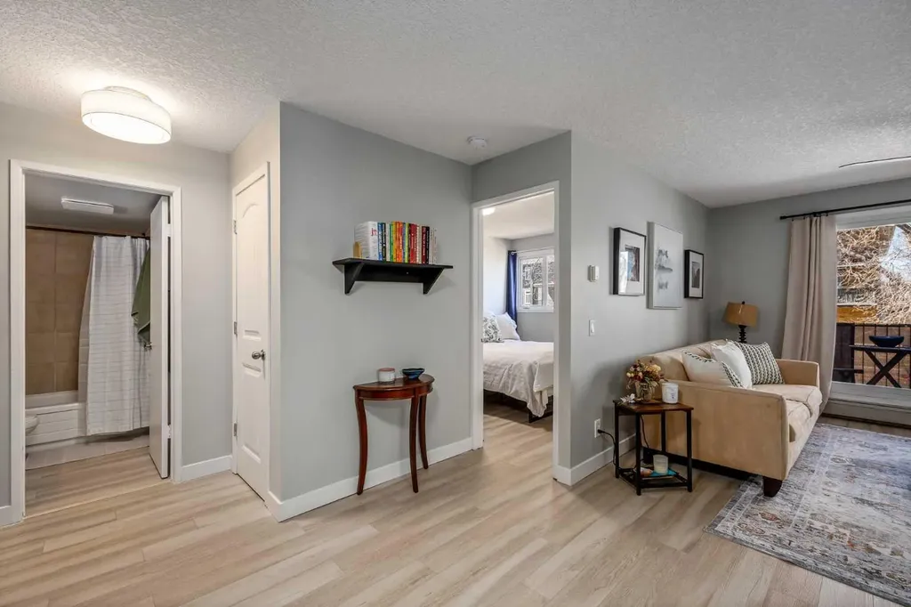 828 4a Street NE Calgary AB T2E3W4