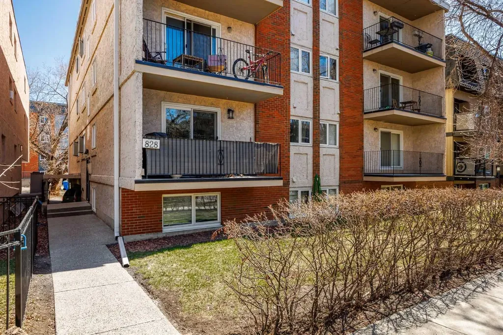 828 4a Street NE Calgary AB T2E3W4