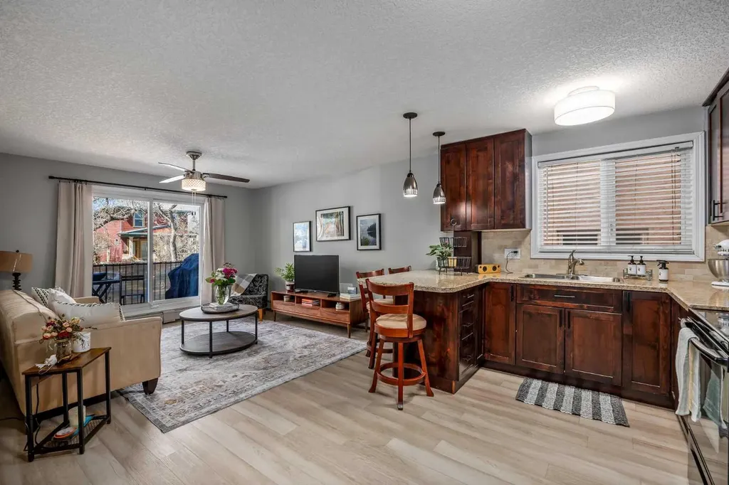828 4a Street NE Calgary AB T2E3W4