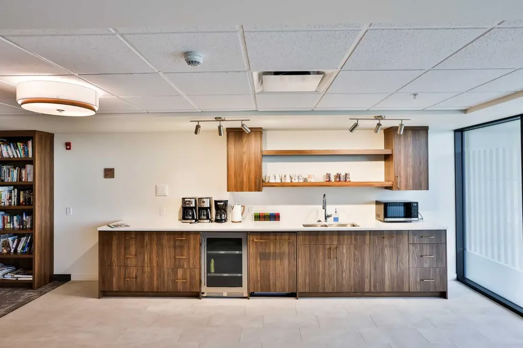 102 Scenic Drive N Lethbridge AB T1H 5L9