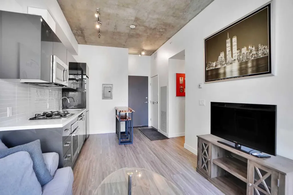 1010 6 Street SW Calgary AB t2r0e2