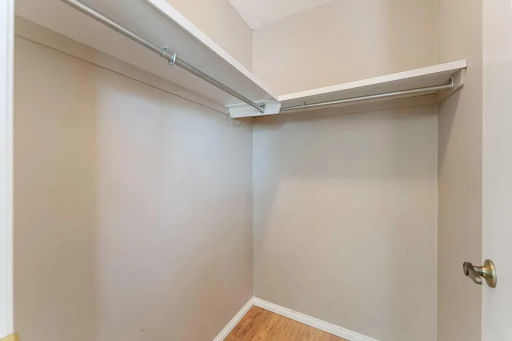 7003 Temple Drive NE Calgary AB T1Y 4Z4
