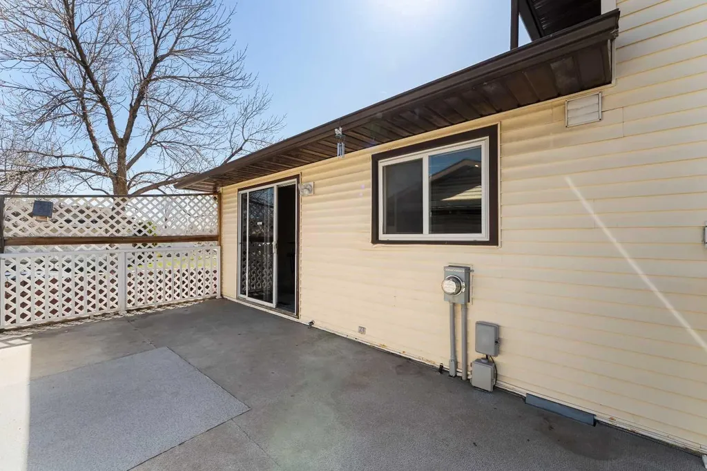 7003 Temple Drive NE Calgary AB T1Y 4Z4