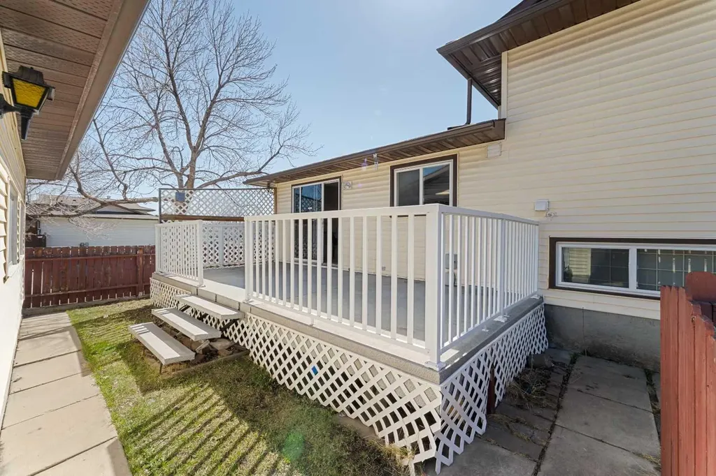 7003 Temple Drive NE Calgary AB T1Y 4Z4