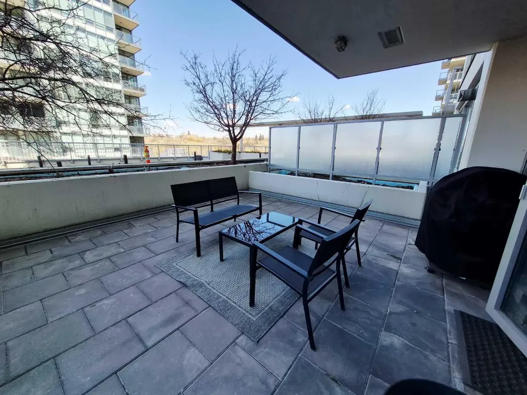 222 Riverfront Avenue SW Calgary AB T2P0X2
