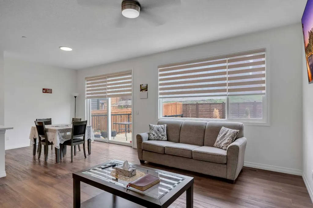 244 Lucas Way NW Calgary AB T3P 1M4