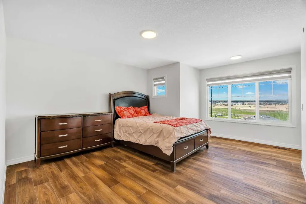 244 Lucas Way NW Calgary AB T3P 1M4