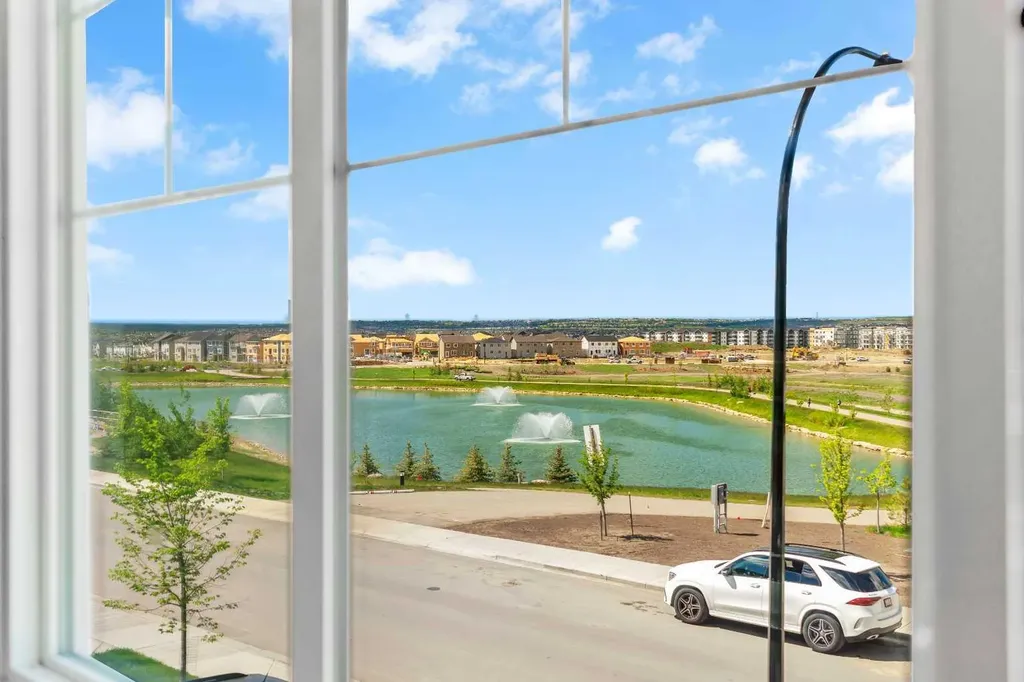 244 Lucas Way NW Calgary AB T3P 1M4