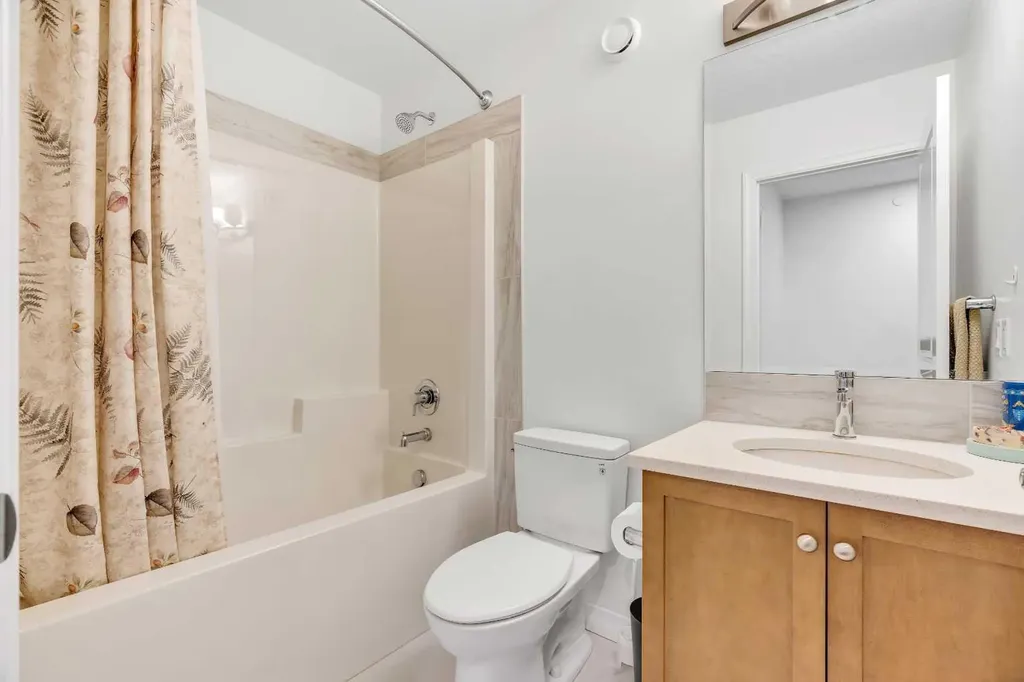 244 Lucas Way NW Calgary AB T3P 1M4
