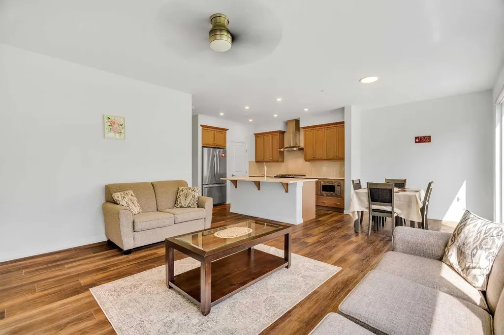 244 Lucas Way NW Calgary AB T3P 1M4