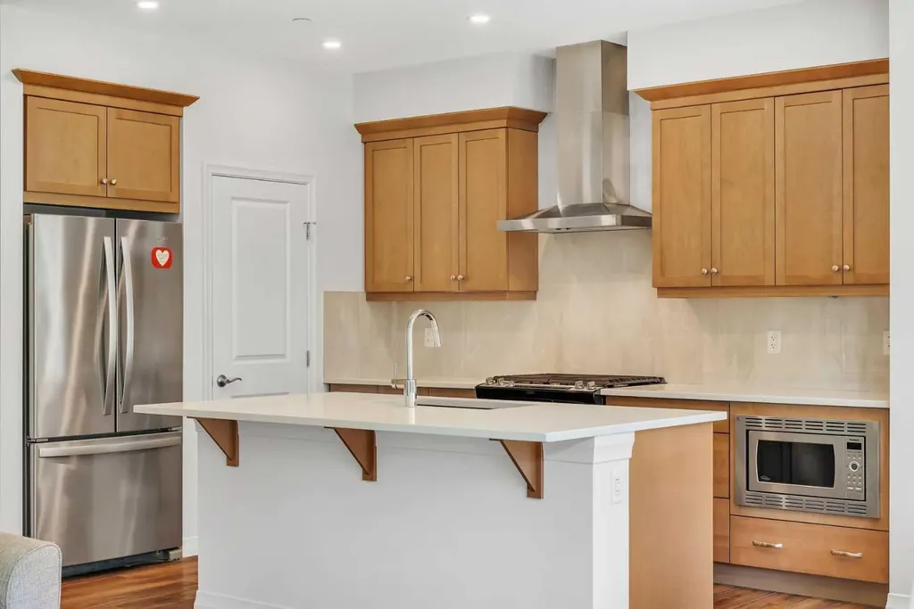 244 Lucas Way NW Calgary AB T3P 1M4
