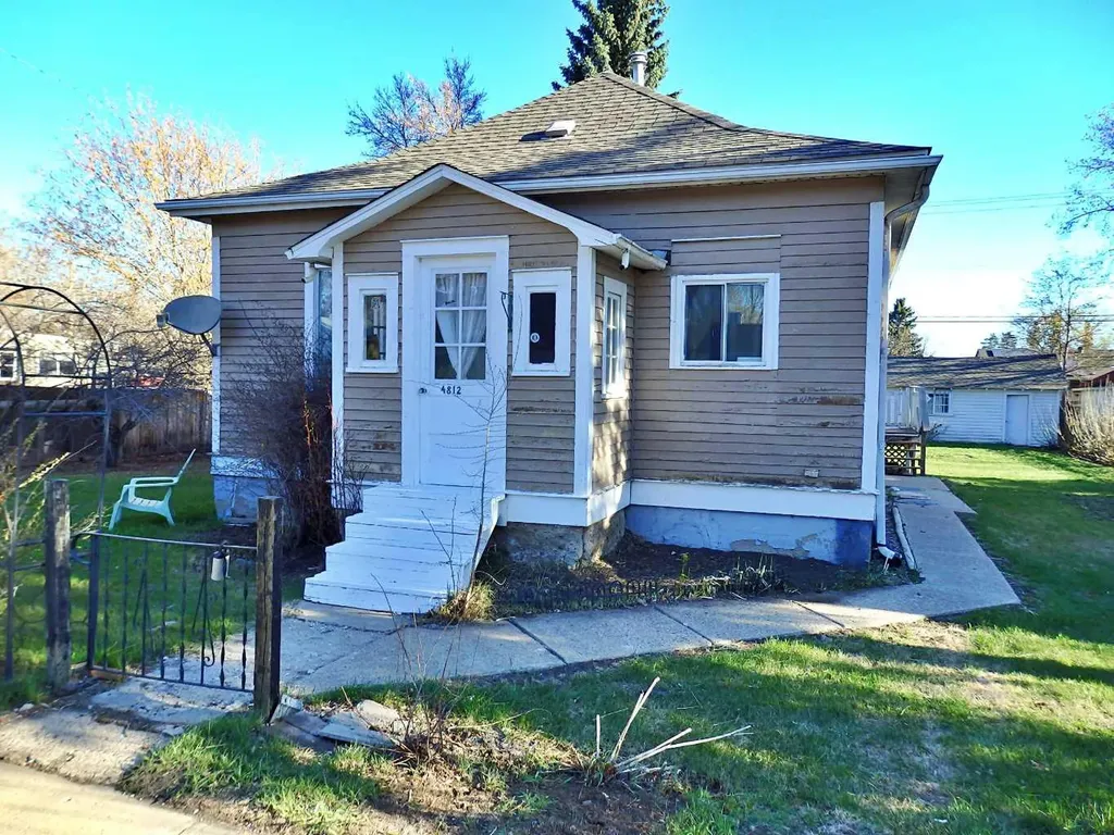 4812 51 Avenue Vermilion AB T9X 1T3