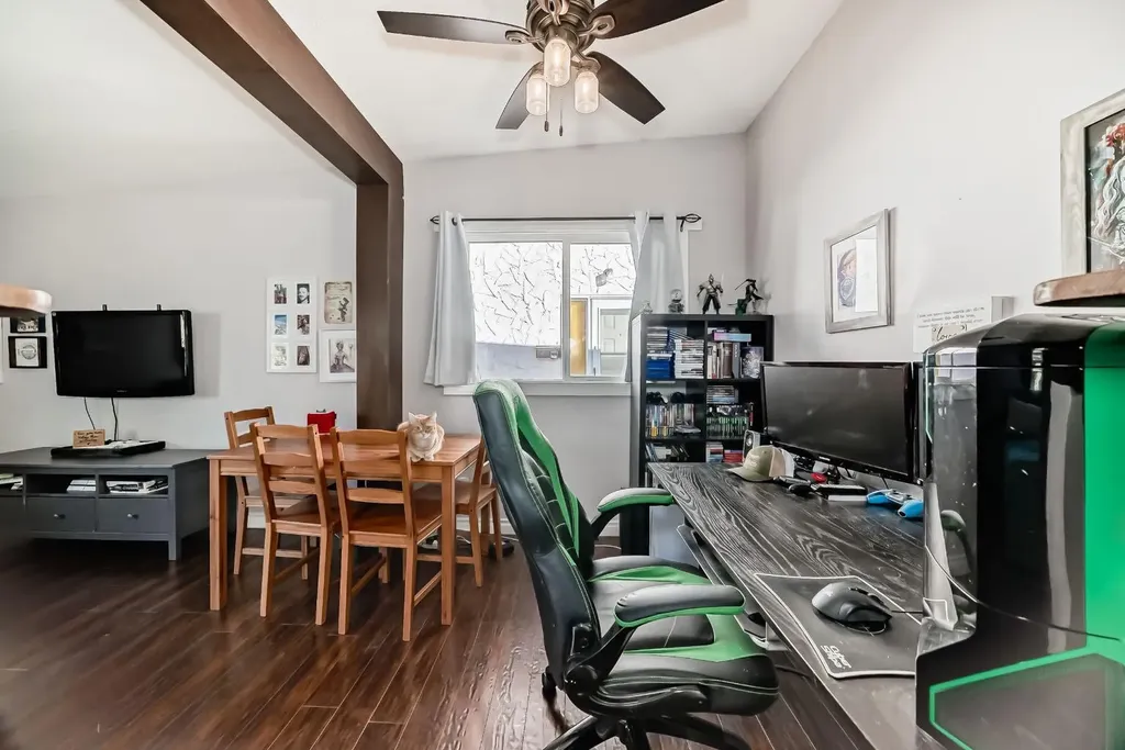 724D Raynard Crescent SE Calgary AB T2A 1X7