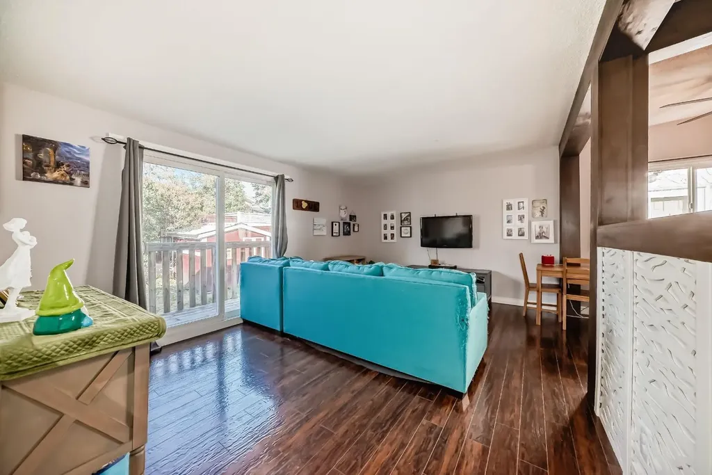724D Raynard Crescent SE Calgary AB T2A 1X7