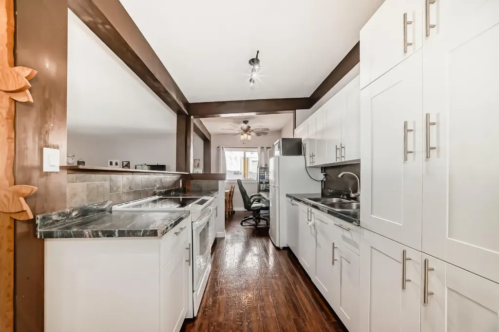 724D Raynard Crescent SE Calgary AB T2A 1X7