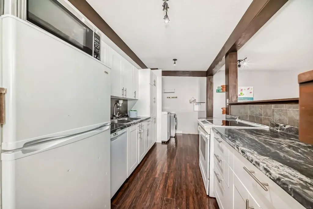 724D Raynard Crescent SE Calgary AB T2A 1X7