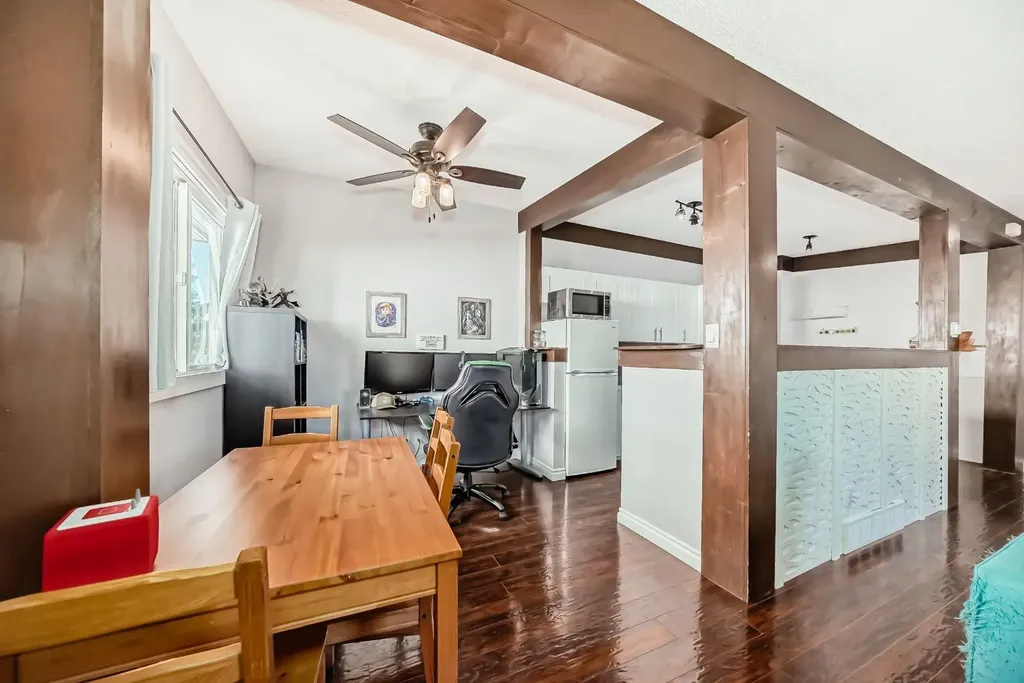 724D Raynard Crescent SE Calgary AB T2A 1X7