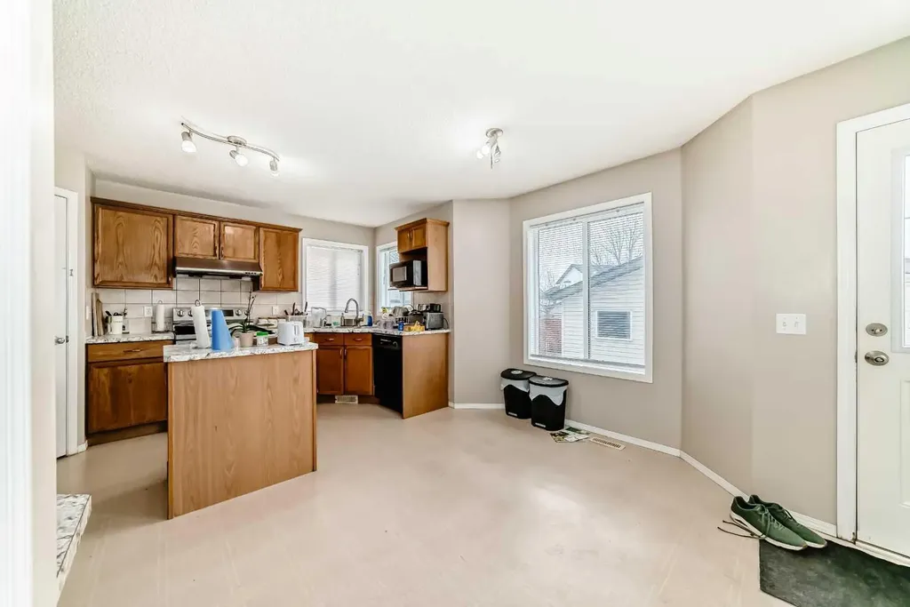 111 Tarawood Road NE Calgary AB T3J5B3