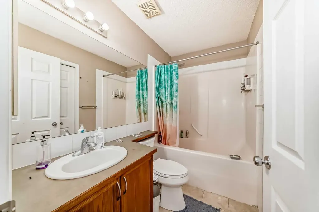 111 Tarawood Road NE Calgary AB T3J5B3