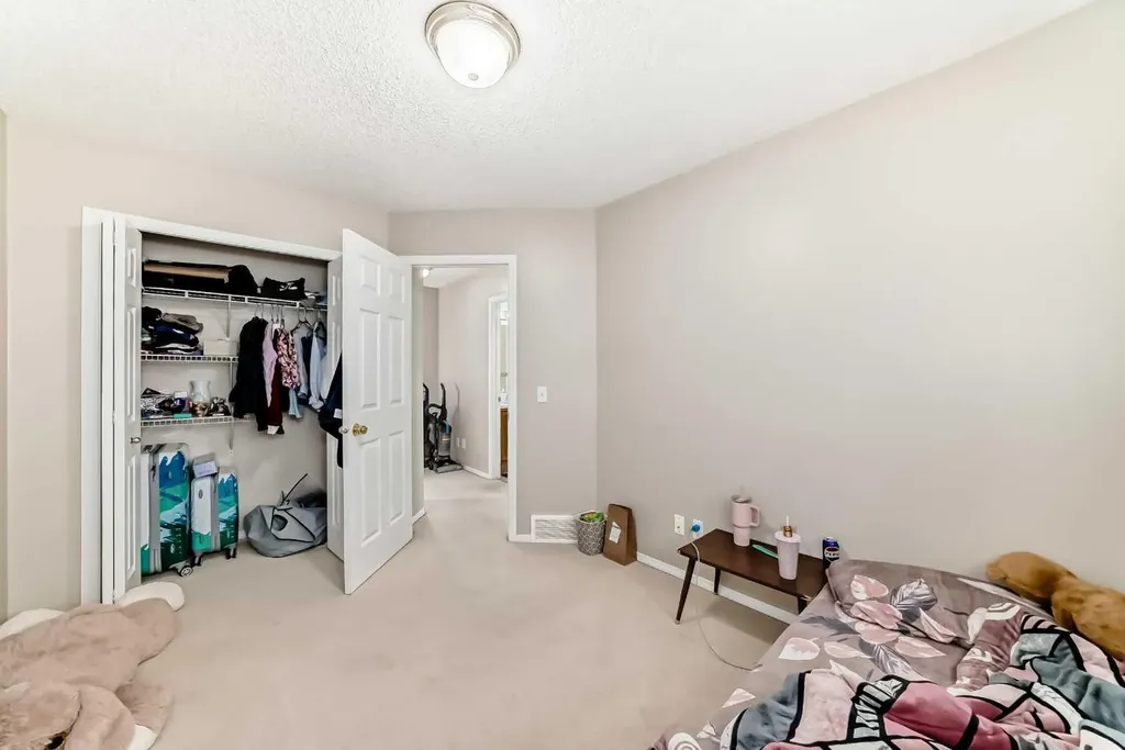 111 Tarawood Road NE Calgary AB T3J5B3