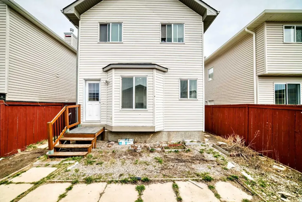 111 Tarawood Road NE Calgary AB T3J5B3