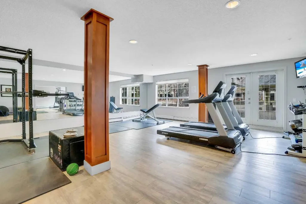 35 Richard Court SW Calgary AB T3E 7N9