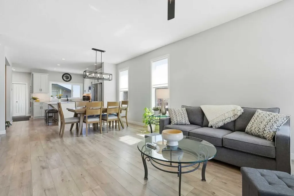 120 Treeline Manor SW Calgary AB T2Y 0R7