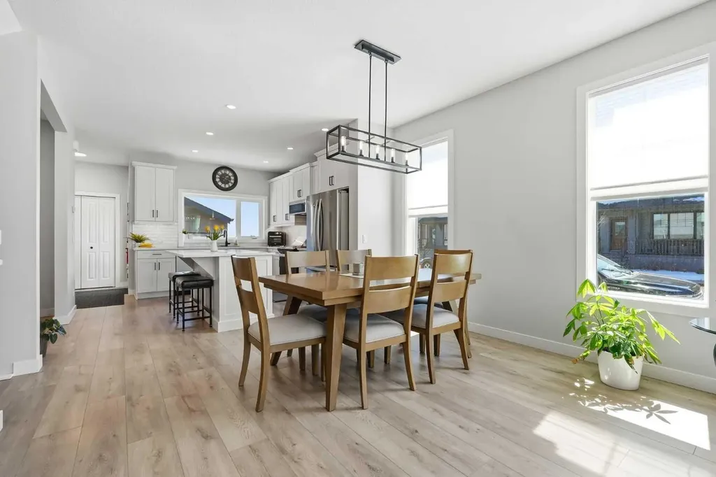 120 Treeline Manor SW Calgary AB T2Y 0R7