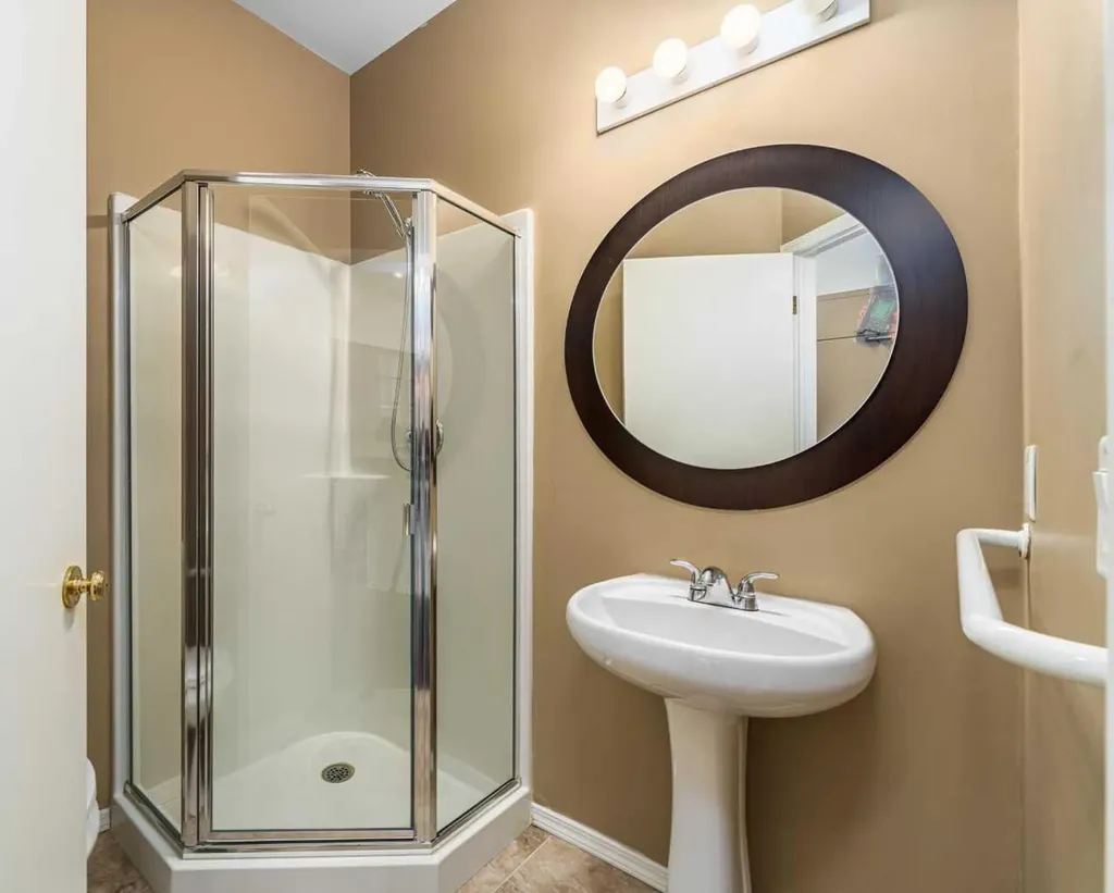 1410 2 Street SW Calgary AB T2R 1R1