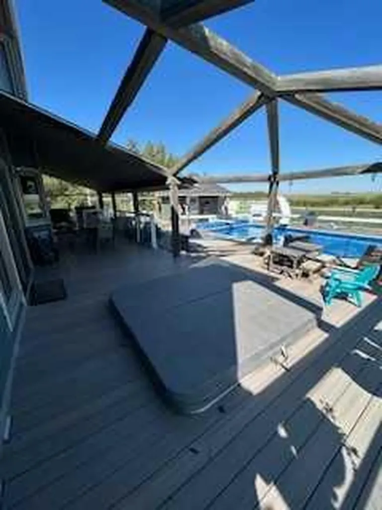 16148 Highway 53 Rural Flagstaff County AB T0B 1N0