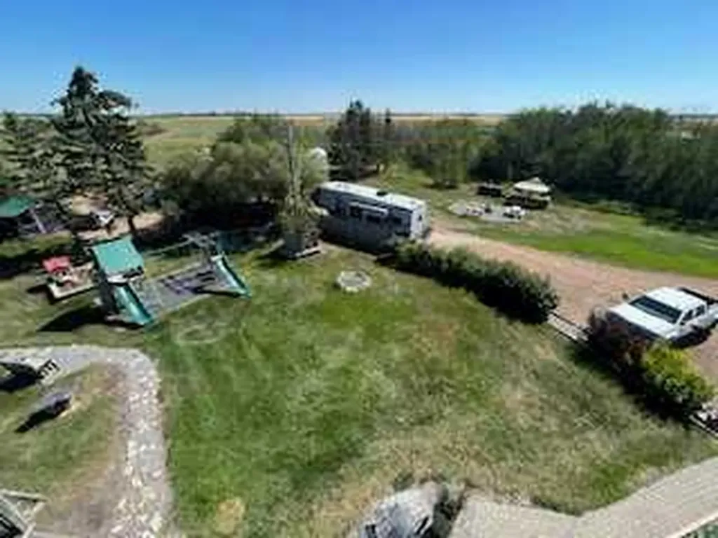 16148 Highway 53 Rural Flagstaff County AB T0B 1N0