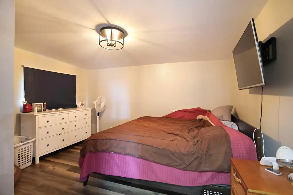 7 Prins Trailer Park Rural Newell County Of AB T1R 1B8