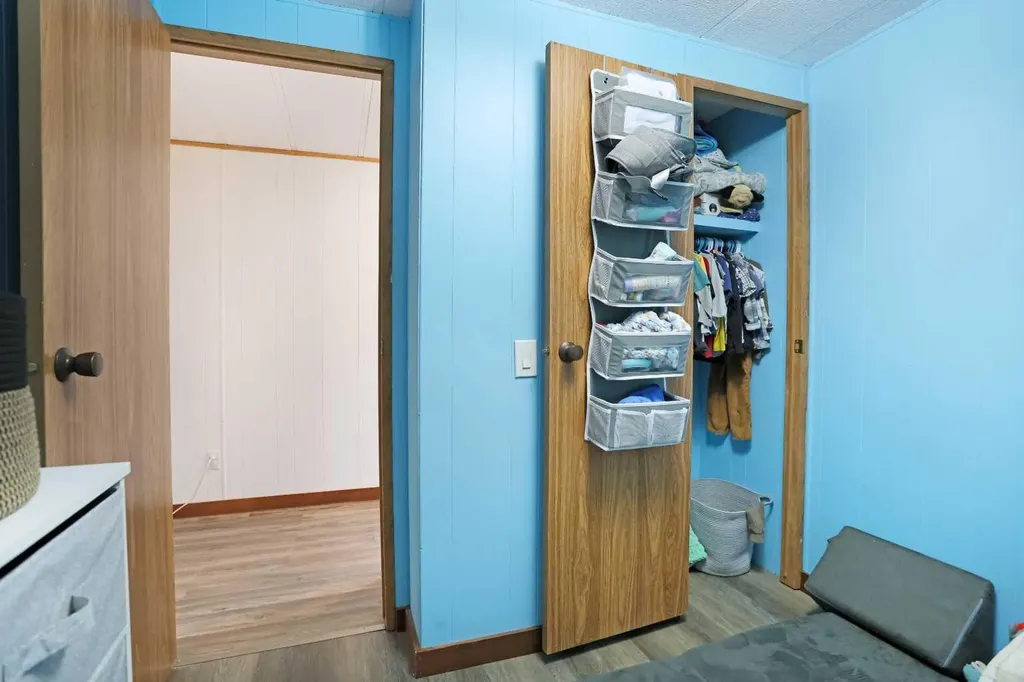 7 Prins Trailer Park Rural Newell County Of AB T1R 1B8