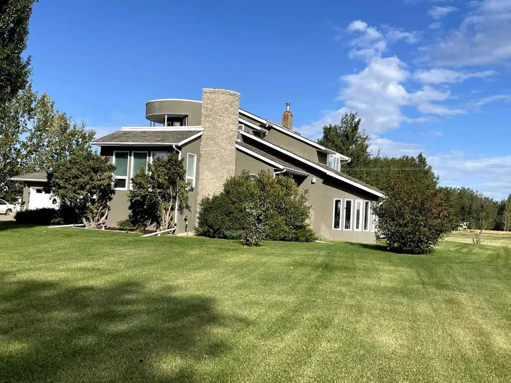 17423 Highway 2 High Prairie AB T0G 1E0