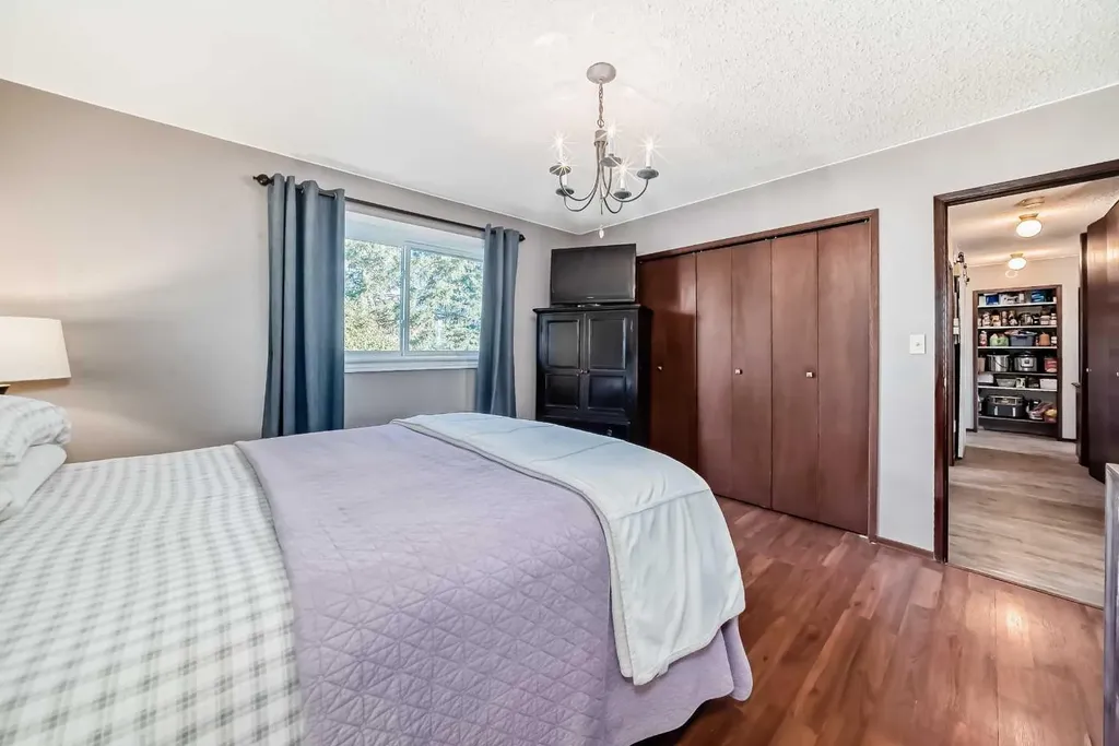 1342 Township Road 361 Rural Red Deer County AB T4G 0H9