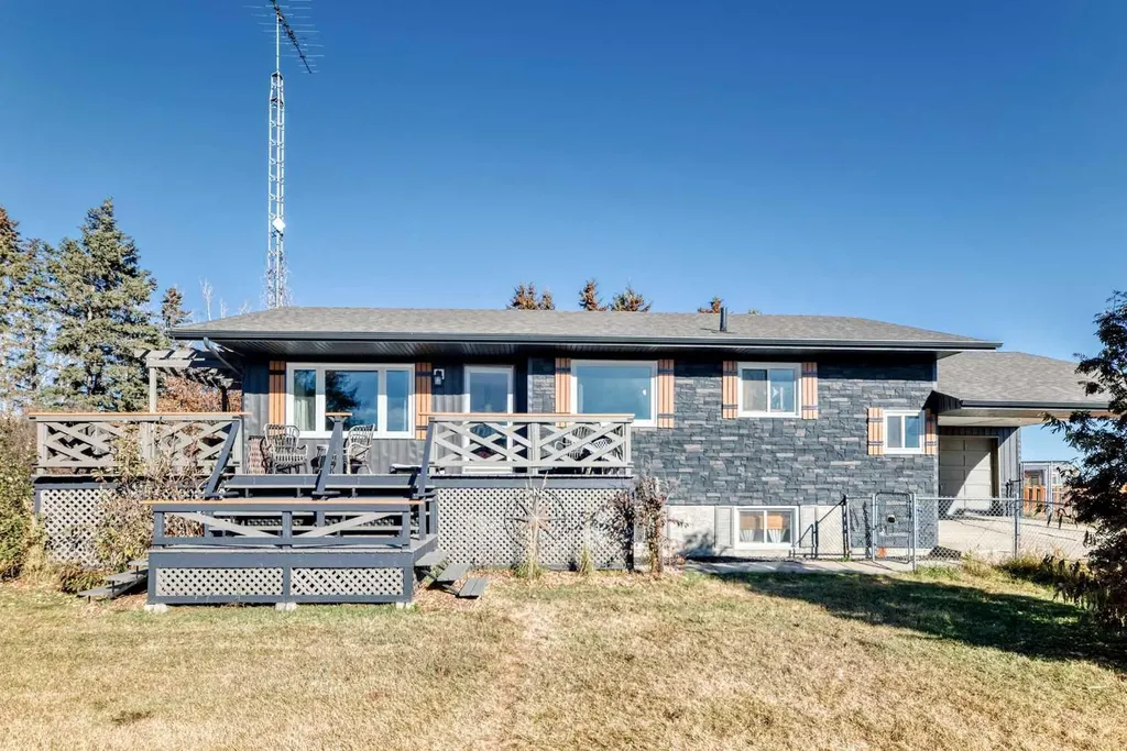 1342 Township Road 361 Rural Red Deer County AB T4G 0H9