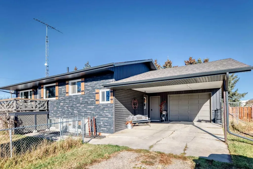 1342 Township Road 361 Rural Red Deer County AB T4G 0H9