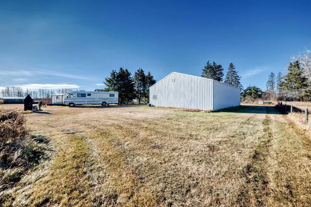 1342 Township Road 361 Rural Red Deer County AB T4G 0H9