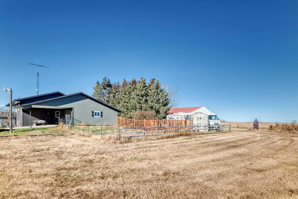 1342 Township Road 361 Rural Red Deer County AB T4G 0H9