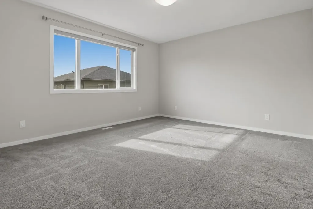 93 Cityline Square NE Calgary AB T3N2H4