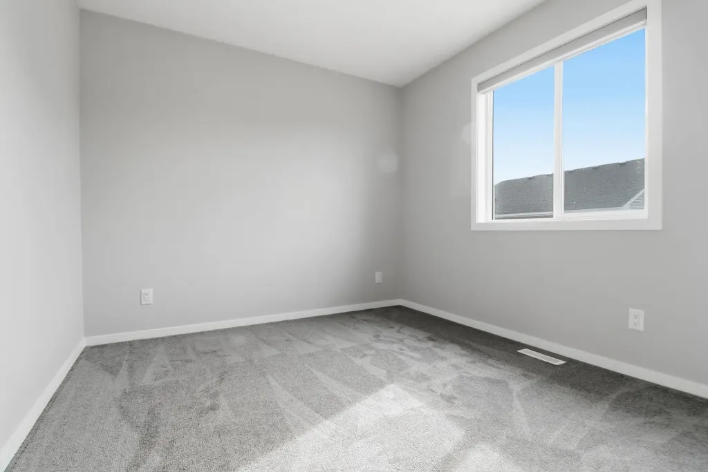 93 Cityline Square NE Calgary AB T3N2H4