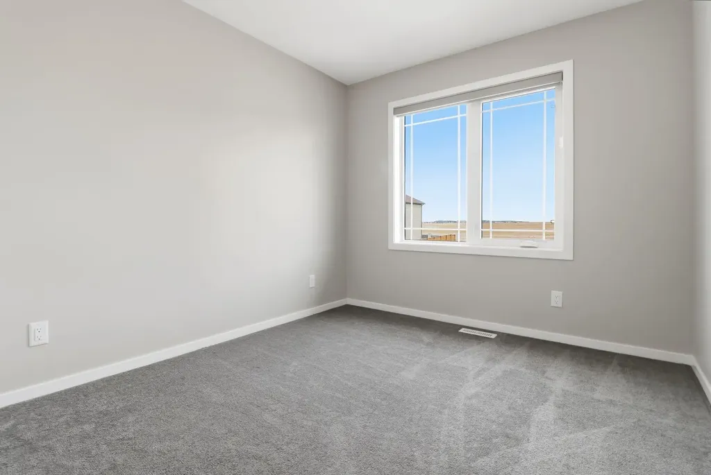 93 Cityline Square NE Calgary AB T3N2H4