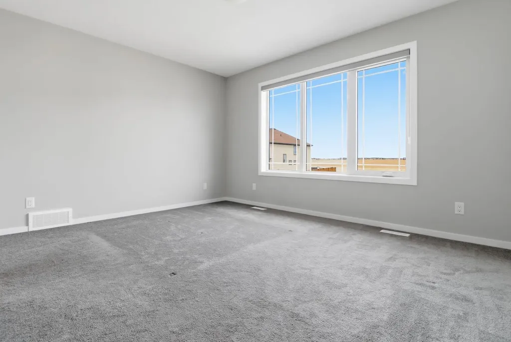 93 Cityline Square NE Calgary AB T3N2H4